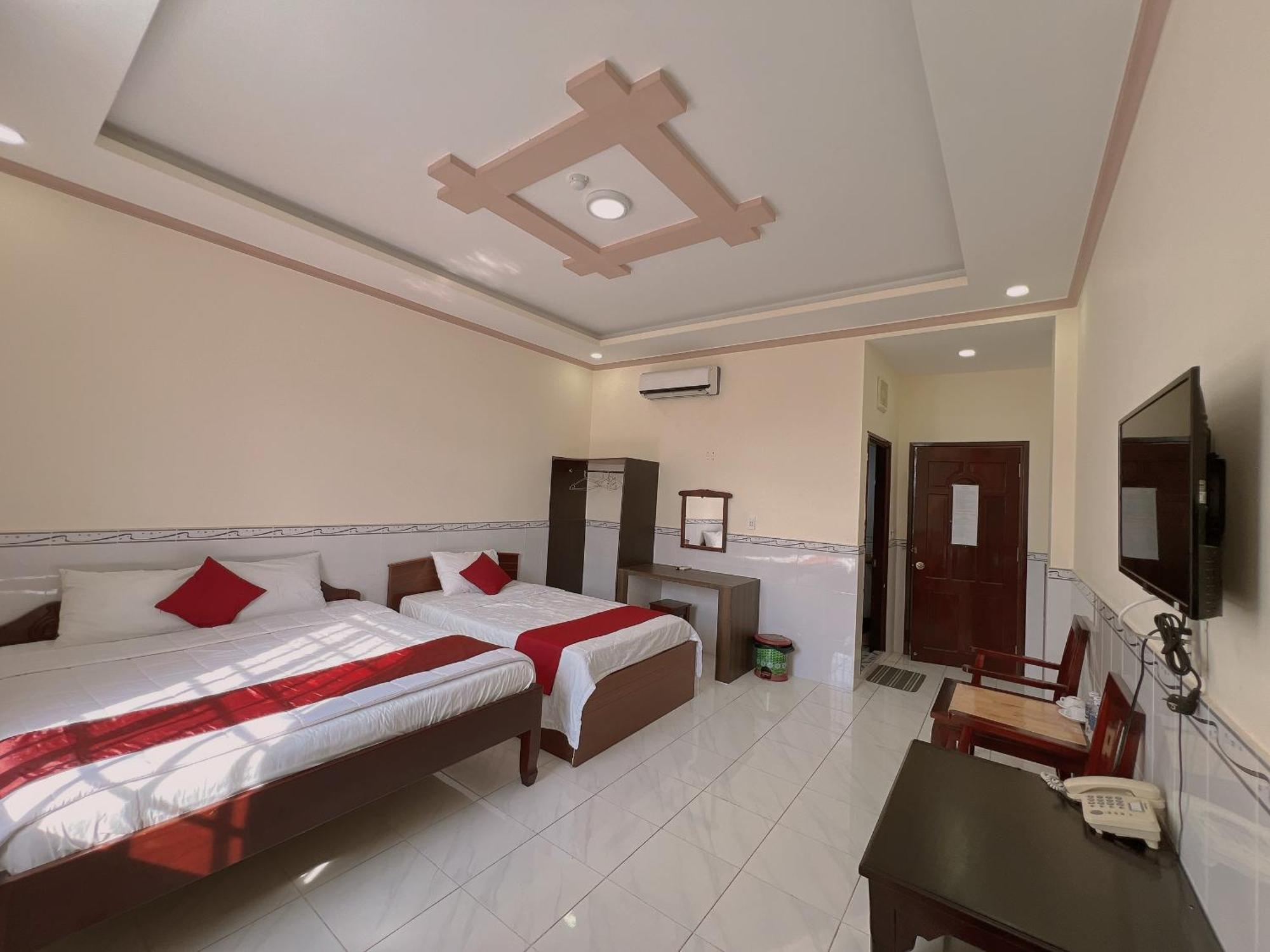 צ'או דוק Hoang Duc Hotel מראה חיצוני תמונה