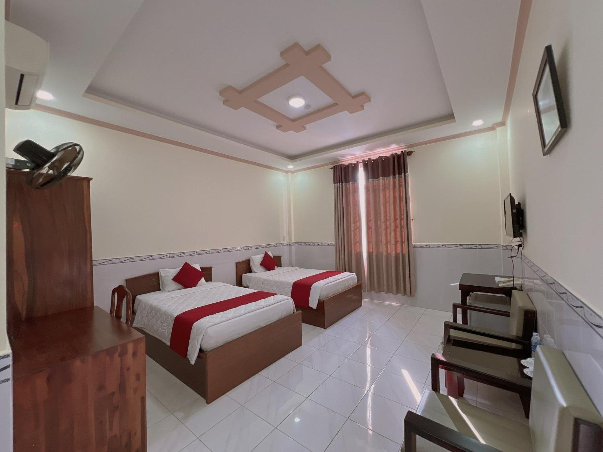צ'או דוק Hoang Duc Hotel מראה חיצוני תמונה
