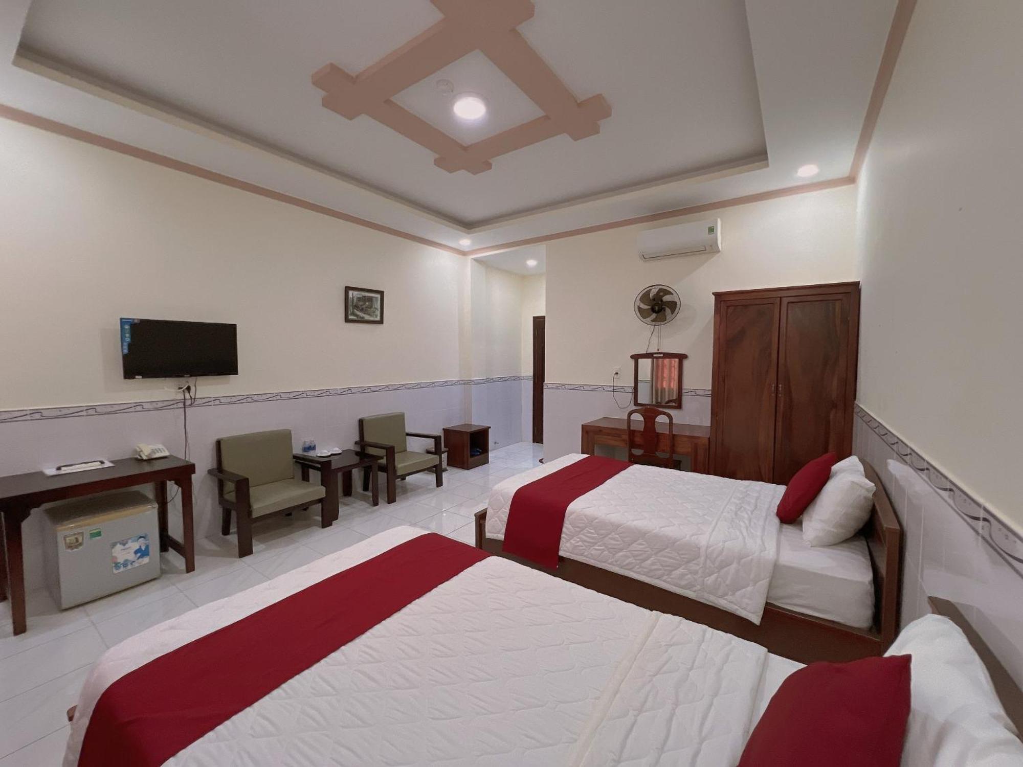 צ'או דוק Hoang Duc Hotel מראה חיצוני תמונה
